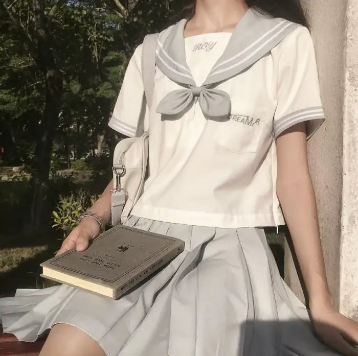 纸上的天空 (暂译)